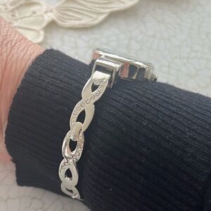 Elegant Silver Chain Bracelet